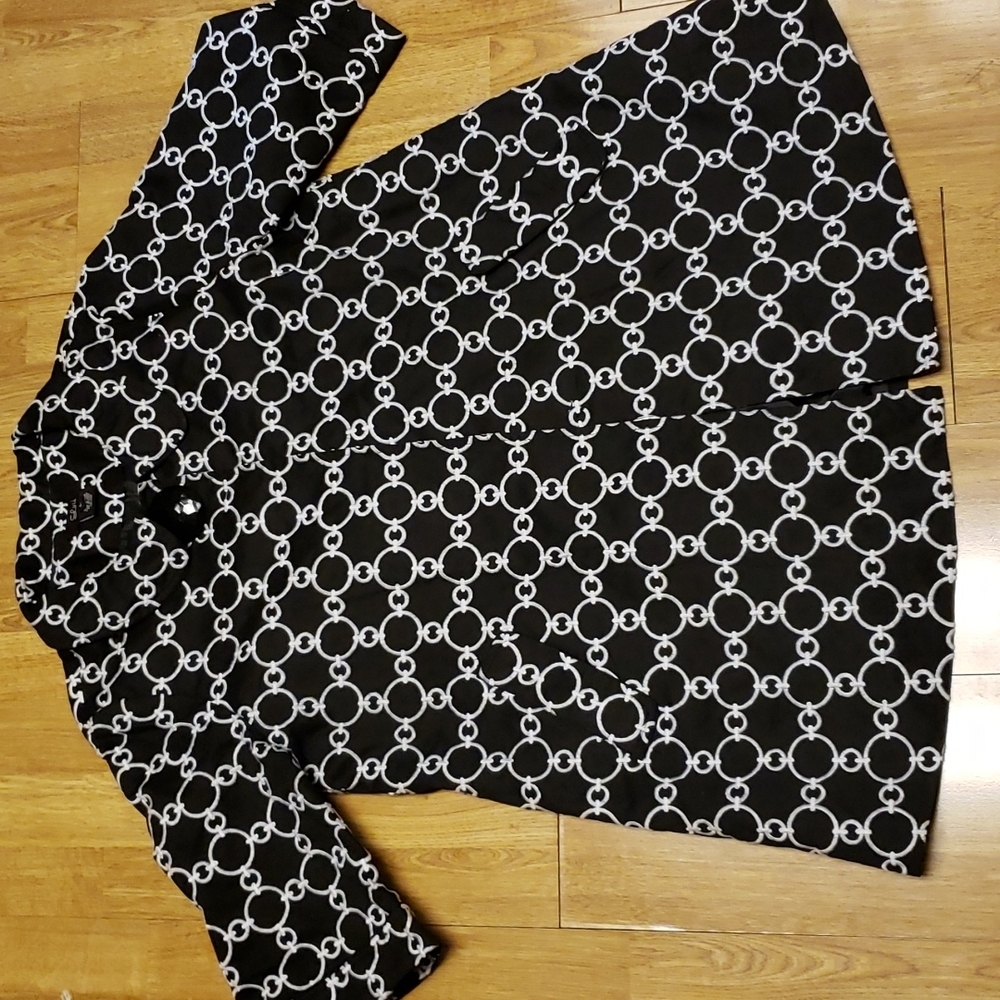 Luii black/white embroidered jacket size large